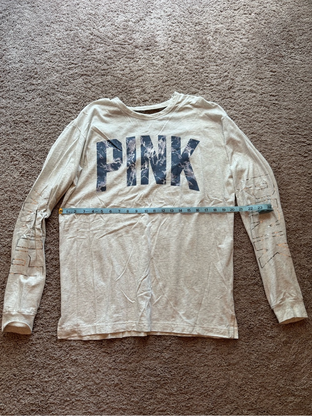 PINK Victoria's Secret Grey Long Sleeve Back Cutout Tee with Navy Graphic M